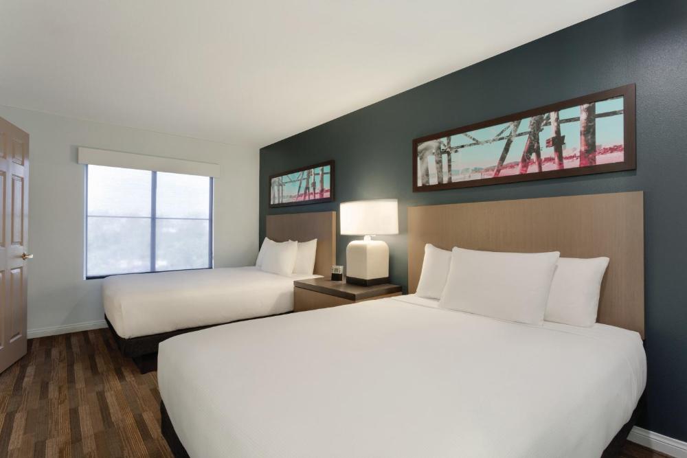 One-Bedroom Suite with Two Queen Beds interior